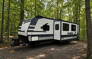 "Mountain Zinger"  Cross Roads  Zinger Sleeps 7