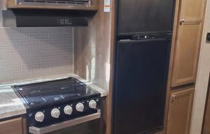 2019 Dutchmen RV Coleman Lantern Series 263BH