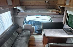 1998 Coachmen RV Leprechaun 190CB Ford 350