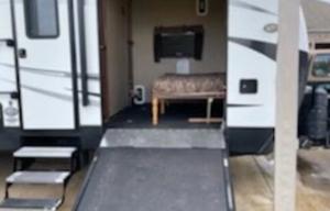 2018 Keystone Outback- HAL511