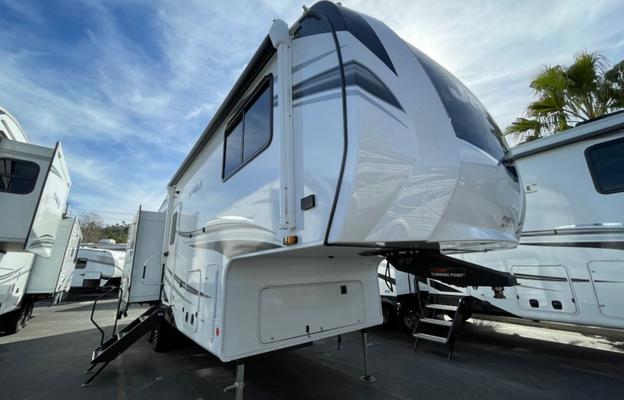 2023 Jayco Eagle HT 27RS RV rental photo 1