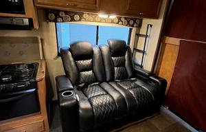 MIRA - 2017 Winnebago Minnie Winnie 31H