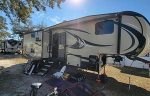 2017 KZ Durango 1500 D281RLT