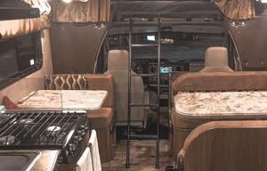 Family Friendly Class C motor home. Pet Friendly