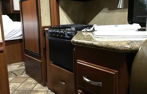 2015 Thor Motor Coach Four Winds 28Z