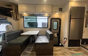 The Cozy Cottage on wheels! Glamping done right!