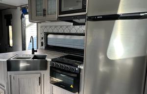 Spacious & Family-Friendly RV