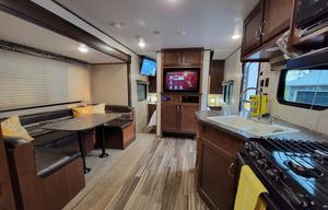 Big SHOWER★BUNKS★OUTDOOR KITCHEN★Exit407