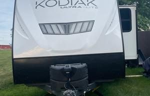 2022 Kodiak Ultra-Lite 289BHSL RV rental photo 4