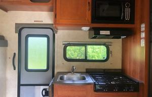 2011 coachman freelander 21qb #2