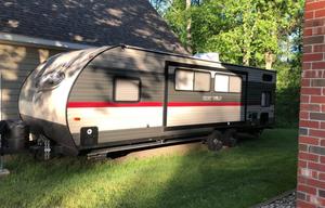 2019 Forest river Cherokee grey wolf 26dbh