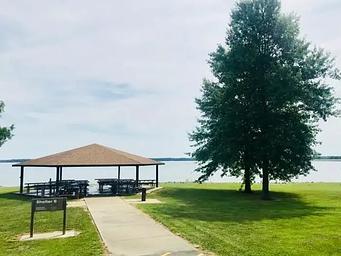 Dam West Day Use: Shelter 6