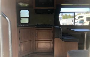 2016 Thor Majestic 28A #6