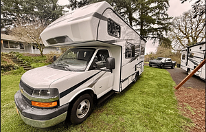 Family&Pet Friendly - 2024 Forest River SUNSEEKER