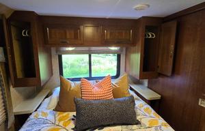 "Flora" is ready for Family Fun! 32ft Sunseeker