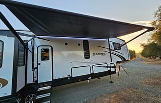 Meticulously Clean Luxury Fifth Wheel