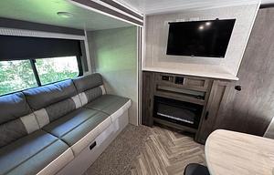 Lakeside Haven - Perfect for your next getaway