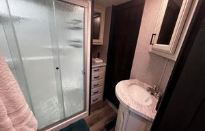 2021 Highland Ridge RV Silverstar XLT 427BHS