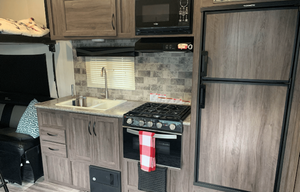2020 Pacific Coachworks Powerlite 2114LE
