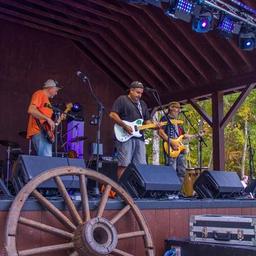 Tamarack Lodge & Glamping Resort CT