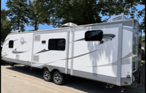 2019 Highland Ridge Bunk House with HUGE couch