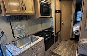 2018 Thor Motor Coach Four Winds 22B