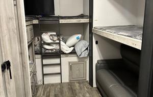 2022 Keystone RV Avalanche 378BH