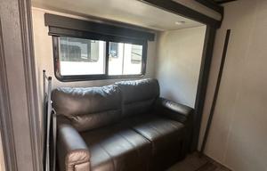 2021 Keystone RV Montana High Country 385BR RV rental photo 12