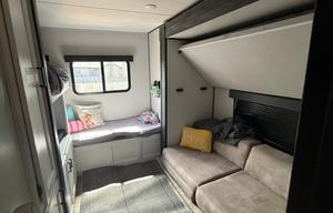 Ruelle get away Camper kid and pet friendly.