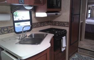 SUNSEEKER 25Ft W/ 3 SLIDES - RUSTY'S RV ADVENTURE