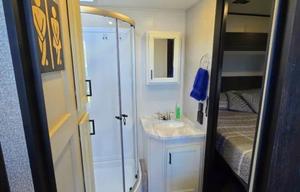 The Easy Living Retreat | Spacious RV + 1.5 Bath