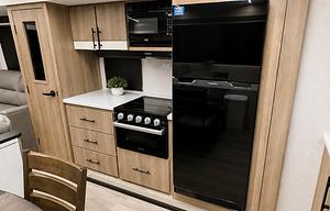 Meet "Ginger" Sleeps 6 Comfortably!