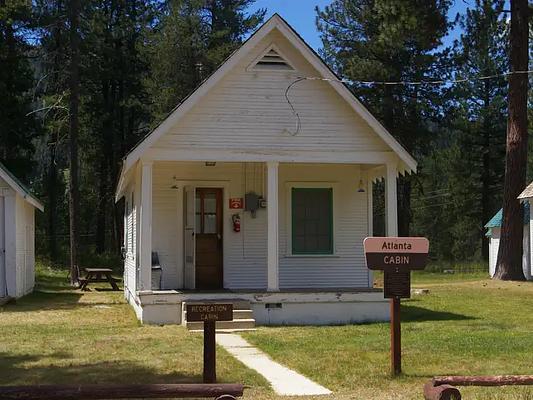 CABIN, Loop: ATLANTA CABIN