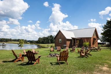 The Cabins at Dream Field Farms