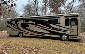 Fleetwood Discovery 40G – Travel in Style