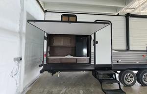 2021 Dutchmen RV Coleman Lantern Series 334BH RV rental photo 16
