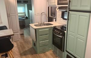 Hamilton's Hangout 2- Cozy Camper for 4 NO PETS