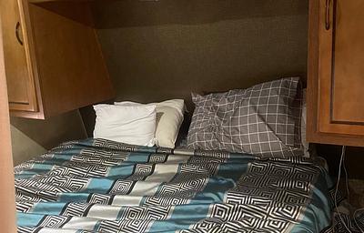 2015 Keystone RV Summerland 3030BHGS