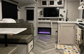 2022 Sleep 8, Dble bunks,Out Door kitchen