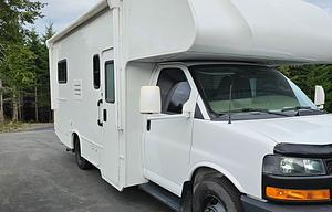 2017 Thor Motor Coach Chateau 22E