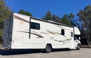 Winnebago Minnie Winnie 31K