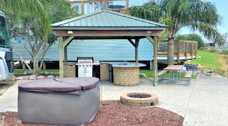 Fire pit