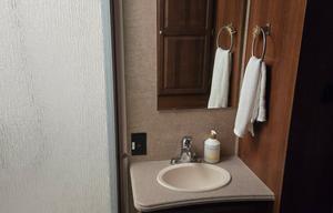 2015 Coachmen RV Leprechaun 317SA Ford 450
