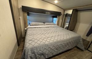 Adventure Awaits - Arctic Wolf Suite 3660
