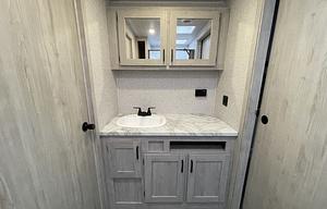 2022 East West Della Terra 312BH with bunkhouse