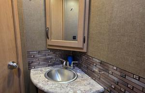 2019 Thor Motor Coach Daybreak 22DB