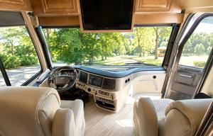 ❦ Discovery Pie ❦ Luxe Diesel • Sleeps 10 • Lounge