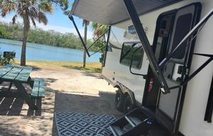 Fully STOCKED! Roomy Luxury Sleeps 8 Pet Friendly