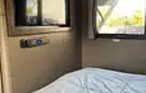 Breeze Family RV Rental - Kid and Pet Friendly