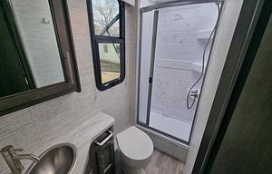 New 2025 Qwest on Mercedes Benz, 25 feet